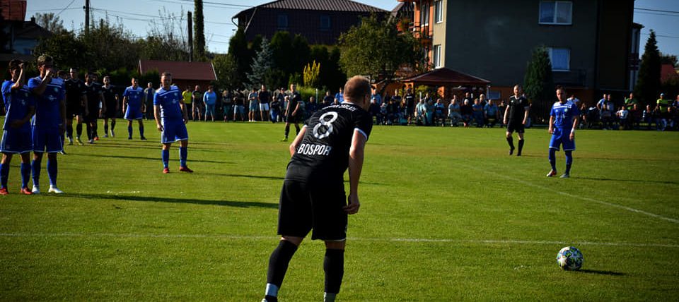 Neubráněné rohy ukončily dvě dlouhé série Slovanu, derby vyhrály Věřňovice